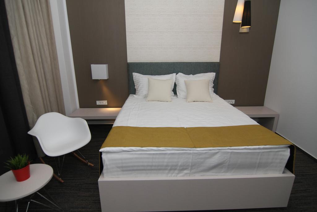 On Plonge Junior Hotel Mamaia