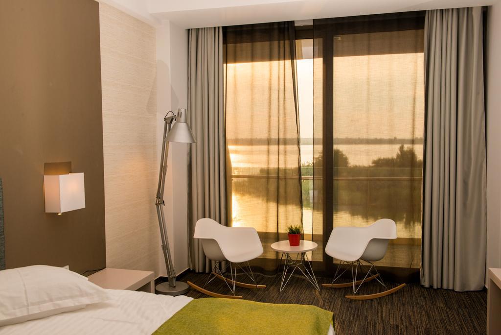On Plonge Junior Hotel Mamaia